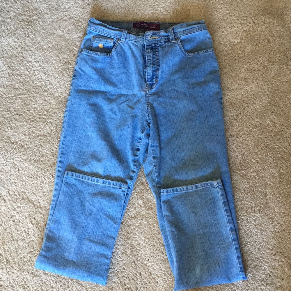 High waisted Gloria Vanderbilt jeans